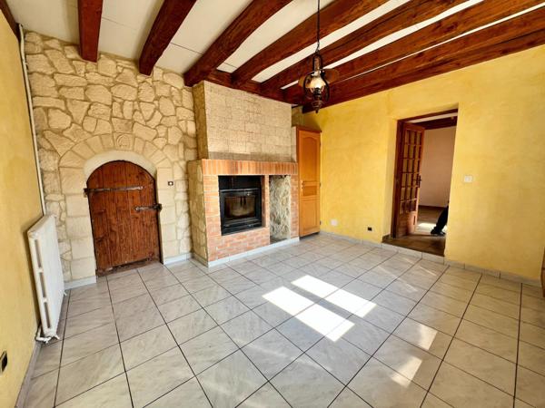 Maison F3 de 76 m² avec 2 chambres.