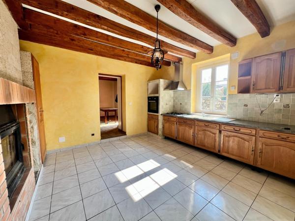 Maison F3 de 76 m² avec 2 chambres.