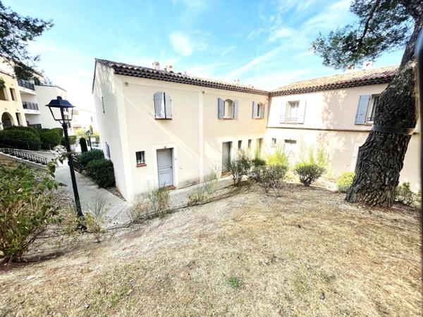 Maison 3 pièces avec extérieur domaine de Pont Royal