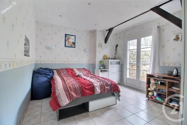 Maison à vendre  5 pièces - 214 m 2   CHATEAU THIERRY  - 02