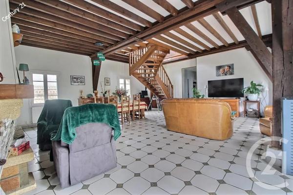 Maison à vendre  5 pièces - 214 m 2   CHATEAU THIERRY  - 02