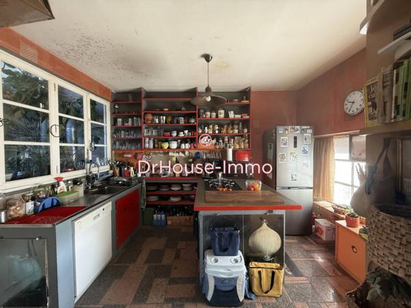 Immeuble à vendre 12 pièces de 220 m²