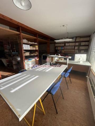 Immeuble à vendre 12 pièces de 220 m²