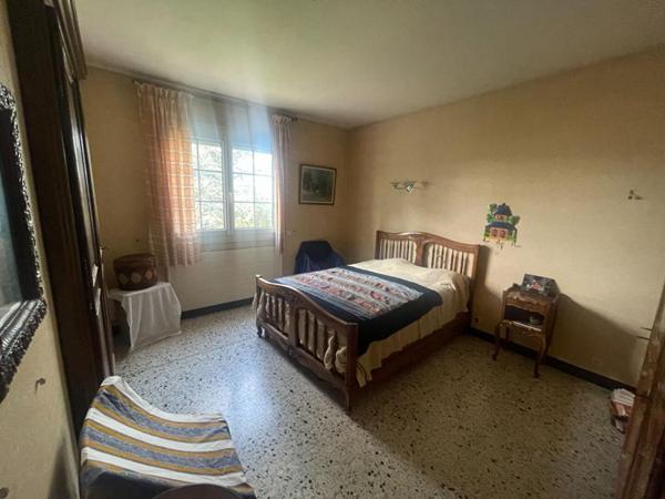 En exclusivité au quartier du Bas Brésis, grande maison d'architecte disposant de 2 logements , terrain constructible quart