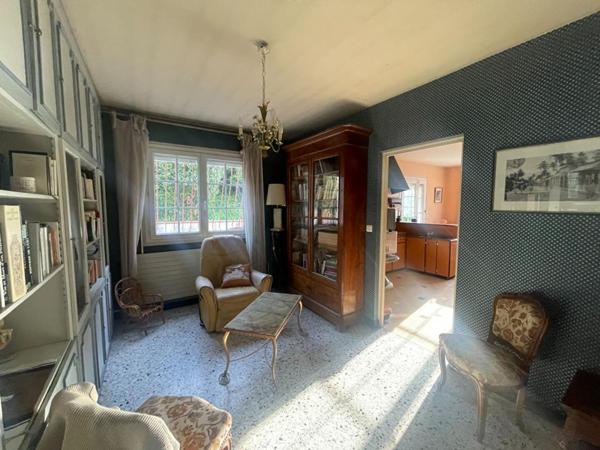 En exclusivité au quartier du Bas Brésis, grande maison d'architecte disposant de 2 logements , terrain constructible quart