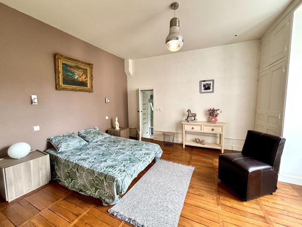 Vente Maison de luxe Tours 7 Pièces 214 m²