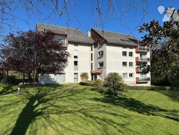 A vendre Studio T1 à Mesnil Esnard d'une surface habitable de 30 m² en parfait état comprenant:...