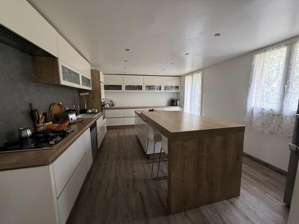 Maison à vendre |  Vauréal |  7 pièces | 163 m²