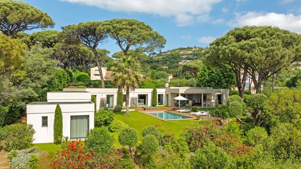 Vente Maison contemporaine Grimaud 10 Pièces 305 m²