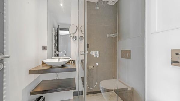 Vente Maison contemporaine Grimaud 10 Pièces 305 m²