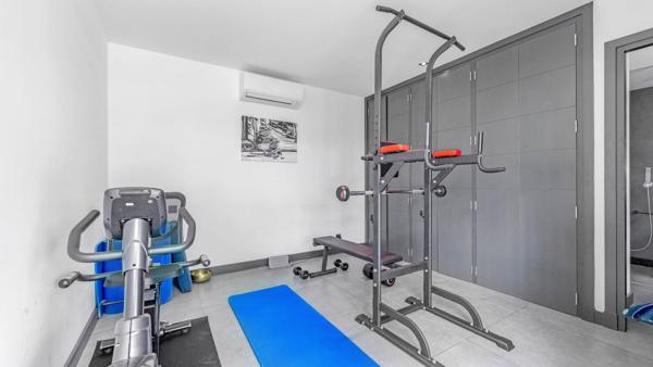 Vente Maison contemporaine Grimaud 10 Pièces 305 m²