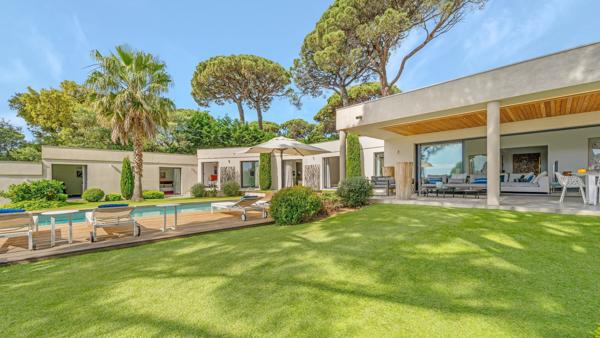 Vente Maison contemporaine Grimaud 10 Pièces 305 m²