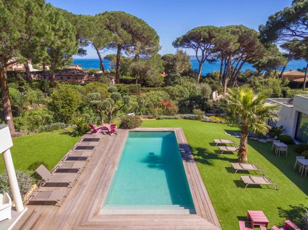 Vente Maison contemporaine Grimaud 10 Pièces 305 m²