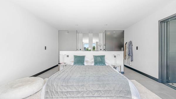 Vente Maison contemporaine Grimaud 10 Pièces 305 m²
