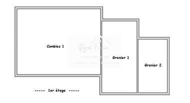 Vue dégagée sur l'espace extérieur avec un hangar