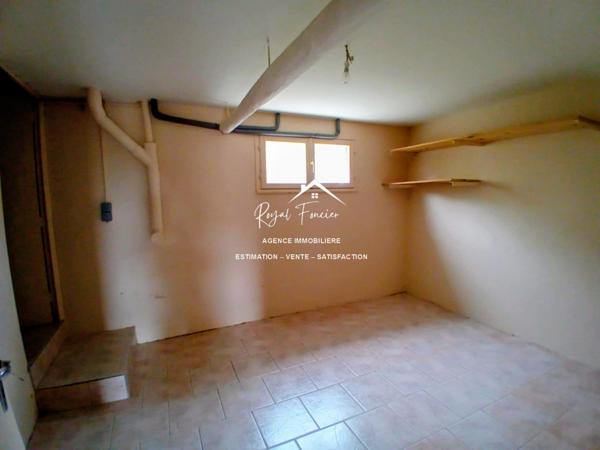 Vue sur la campagne, proche du centre à pied