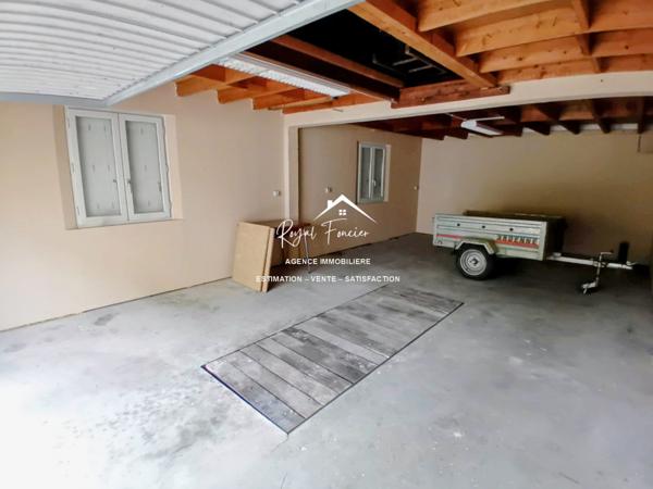 Vue sur la campagne, proche du centre à pied