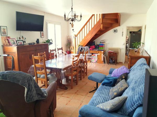 Longère rénovée + piscine + hangar et garages