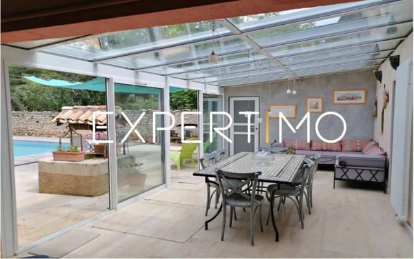 Fontaine-le-Comte (86240) Maison de caractère XIXè siècle, piscine, grange et beaux volumes