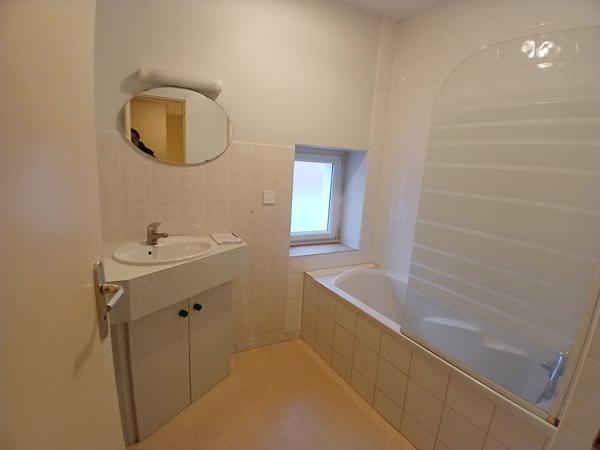 Maison Les Herbiers 4 pièce(s) 98 m2 .