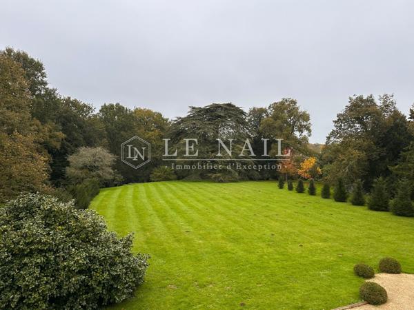 Château des XIVème et XVIIIème siècles au cœur d’un village proche de Nantes