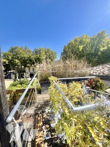 Appartement de type T5 de 149m² habitables avec terrasse  