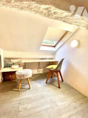 Appartement de type T5 de 149m² habitables avec terrasse  