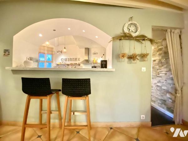 Appartement de type T5 de 149m² habitables avec terrasse  