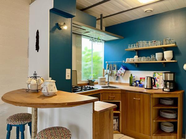 Maison de village en pierre et son gîte à Voiteur