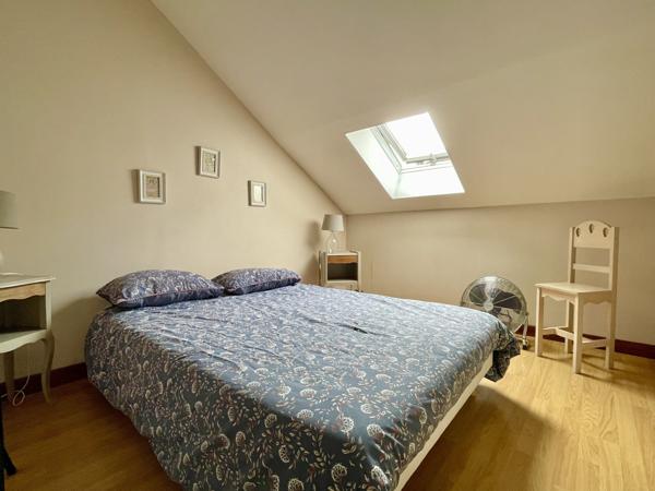 Maison de village en pierre et son gîte à Voiteur