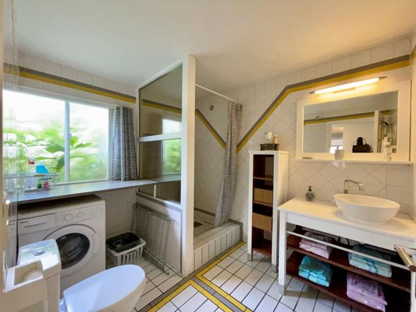 Maison de village en pierre et son gîte à Voiteur