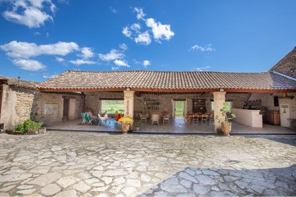 Vente Maison provençale de luxe Nyons 15 Pièces 420 m²