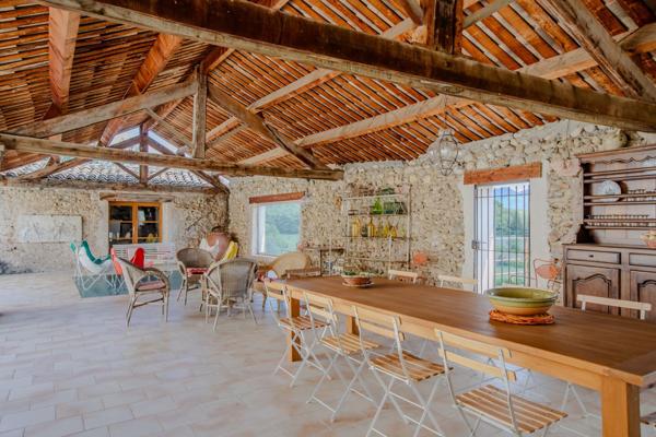 Vente Maison provençale de luxe Nyons 15 Pièces 420 m²