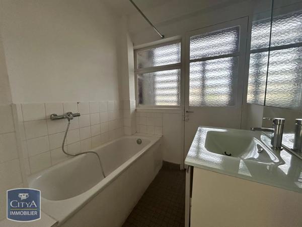 Appartement à louer 3 pièces 52m² Alençon (61000)