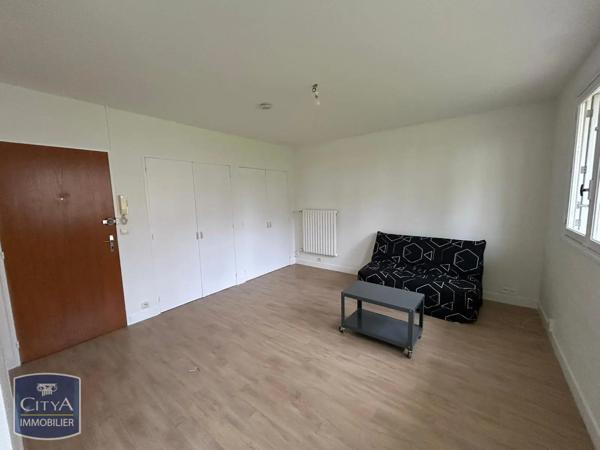 Appartement à louer 1 pièce 26.79m² Laval (53000)