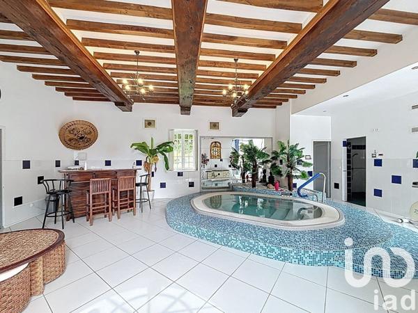 Manoir 14 pièces de 640 m² à Bayeux (14400)