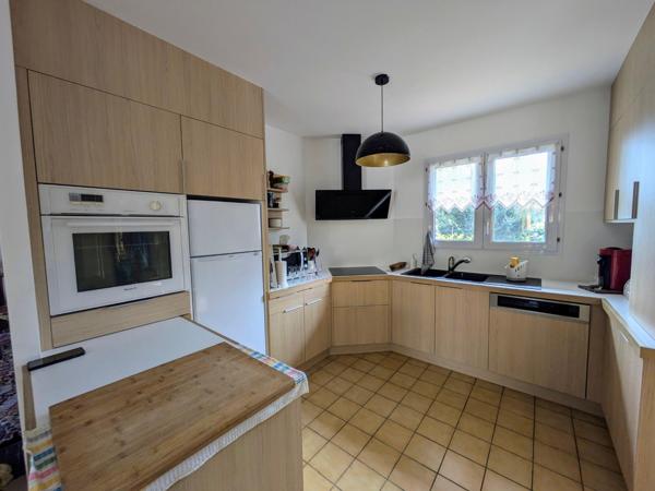 PIRIAC SUR MER - GRANDE MAISON PROCHE COMMODITES