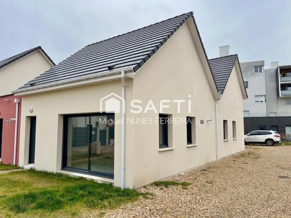 Maison 2 chambres + bureau et places de parking