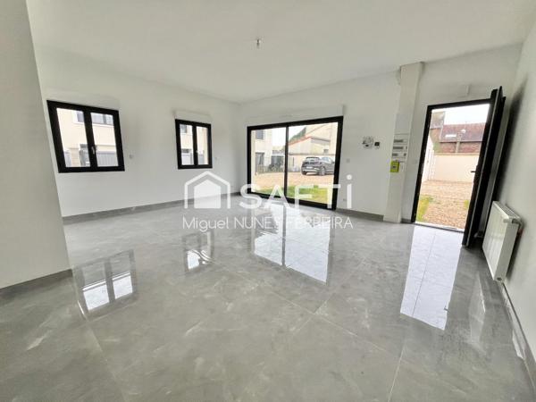 Maison 2 chambres + bureau et places de parking
