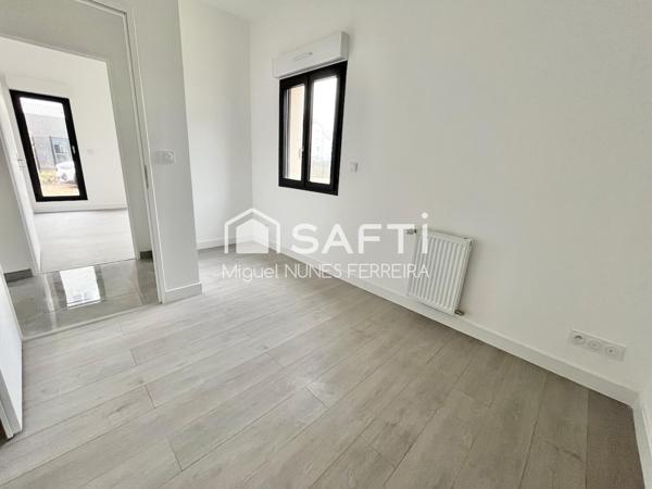 Maison 2 chambres + bureau et places de parking