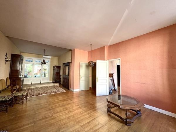 Maison à vendre 254 900 € Carcassonne 8 p 217 m² DPE C