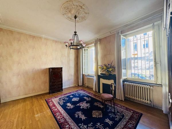 Maison à vendre 254 900 € Carcassonne 8 p 217 m² DPE C