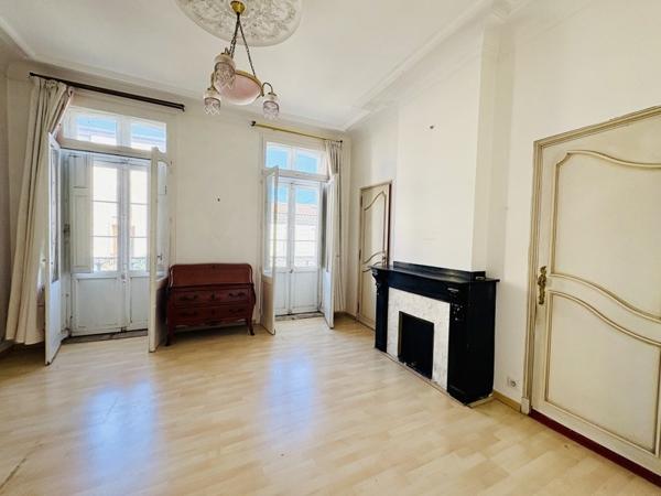 Maison à vendre 254 900 € Carcassonne 8 p 217 m² DPE C