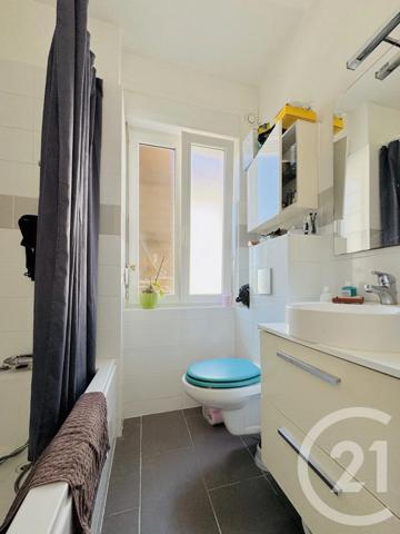 Appartement F2 à vendre  2 pièces - 38 m 2   STRASBOURG  - 67