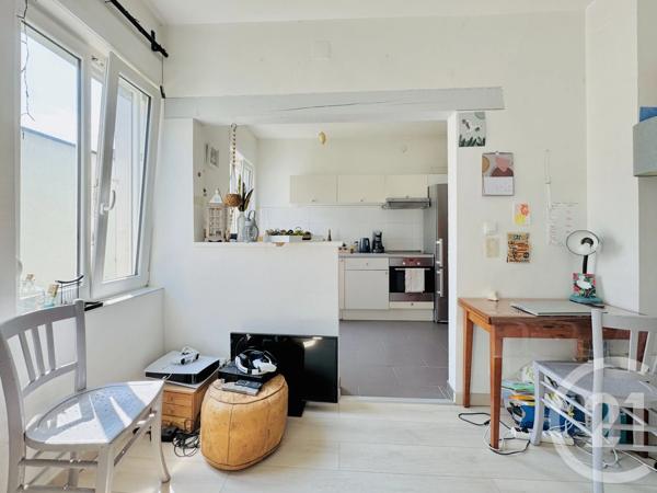 Appartement F2 à vendre  2 pièces - 38 m 2   STRASBOURG  - 67
