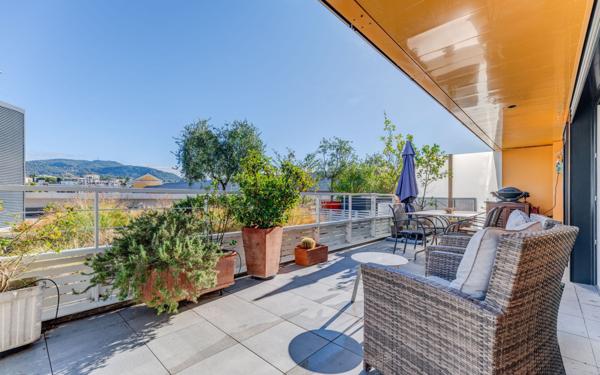 Appartement à vendre    3 pièces • 70 m2 Nice