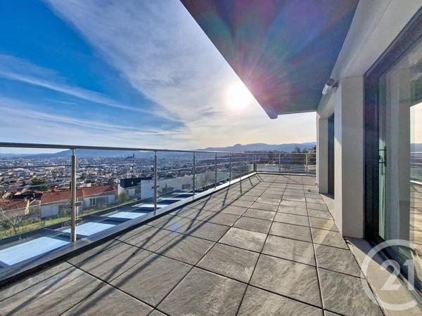 Appartement T5 à vendre  5 pièces - 106,35 m2 CLERMONT FERRAND - 63