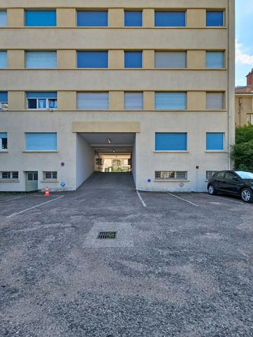Appartement T1bis _ Proche Trolley et commerces _ Artem _ parking _ cave