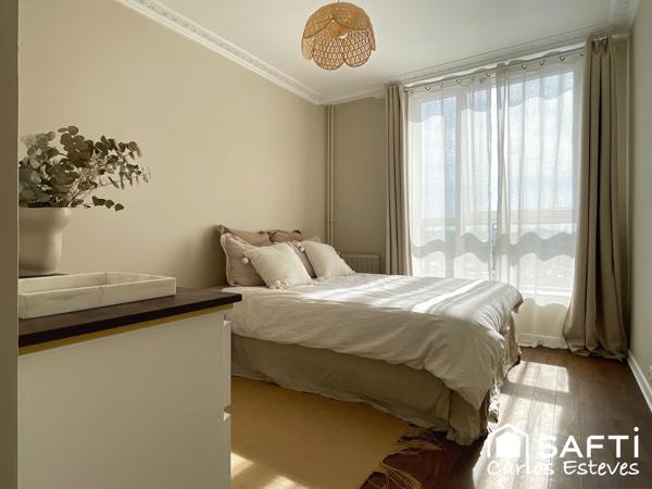 Vaste terrasse vue lac