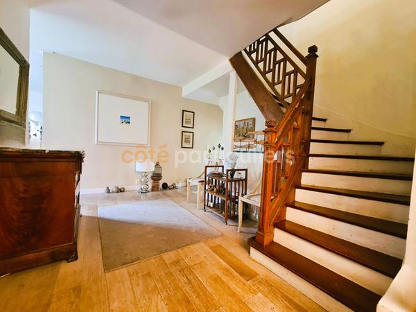 Vente
                Maison185 m² - 7 Pièces -
                    LE PECQ (78230)